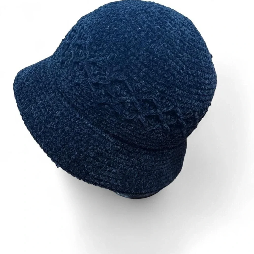 Vintage Scala black bucket knit hat. From 1990's. Diamond cable clochet